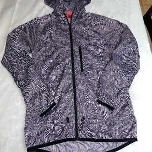 Nike light weight wind breaker rain jacket size small